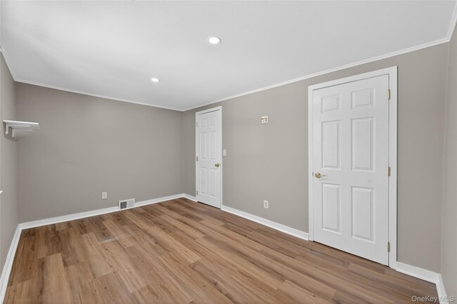 Building Photo - 644 Northville Turnpike