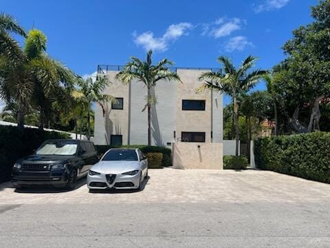 Building Photo - 1955 NE 4th St