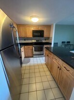 Building Photo - 85 Brainerd Rd