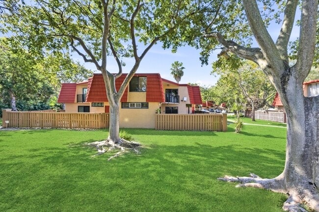 Building Photo - 8135 Severn Dr