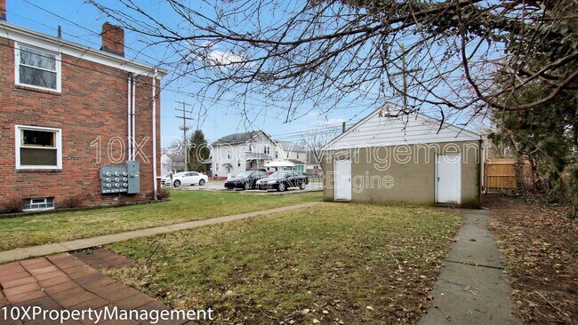 Building Photo - 2911 Sullivant Ave
