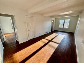 Building Photo - 5 Bedroom House - Available for Fall 2026 - Across from EMU!