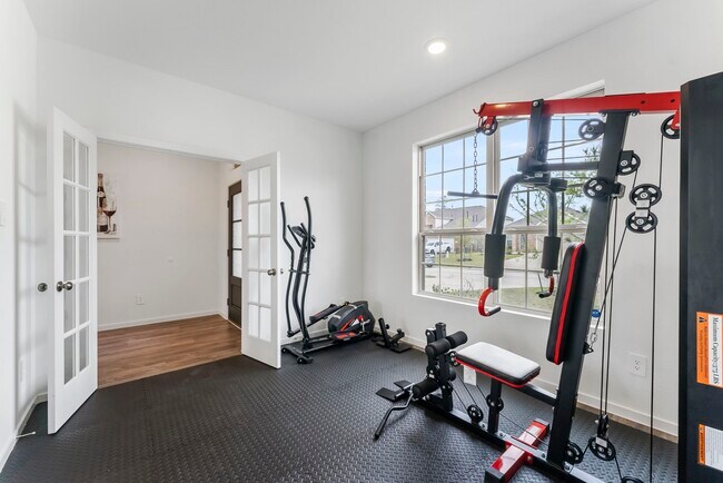 Building Photo - 3126 Stonebriar Dr