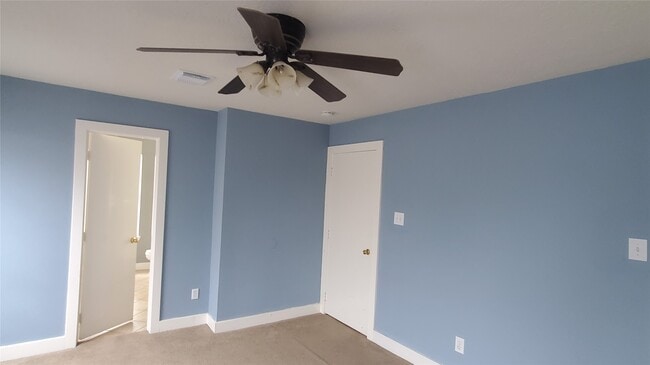 Building Photo - 6207 Spruce Bough Ct