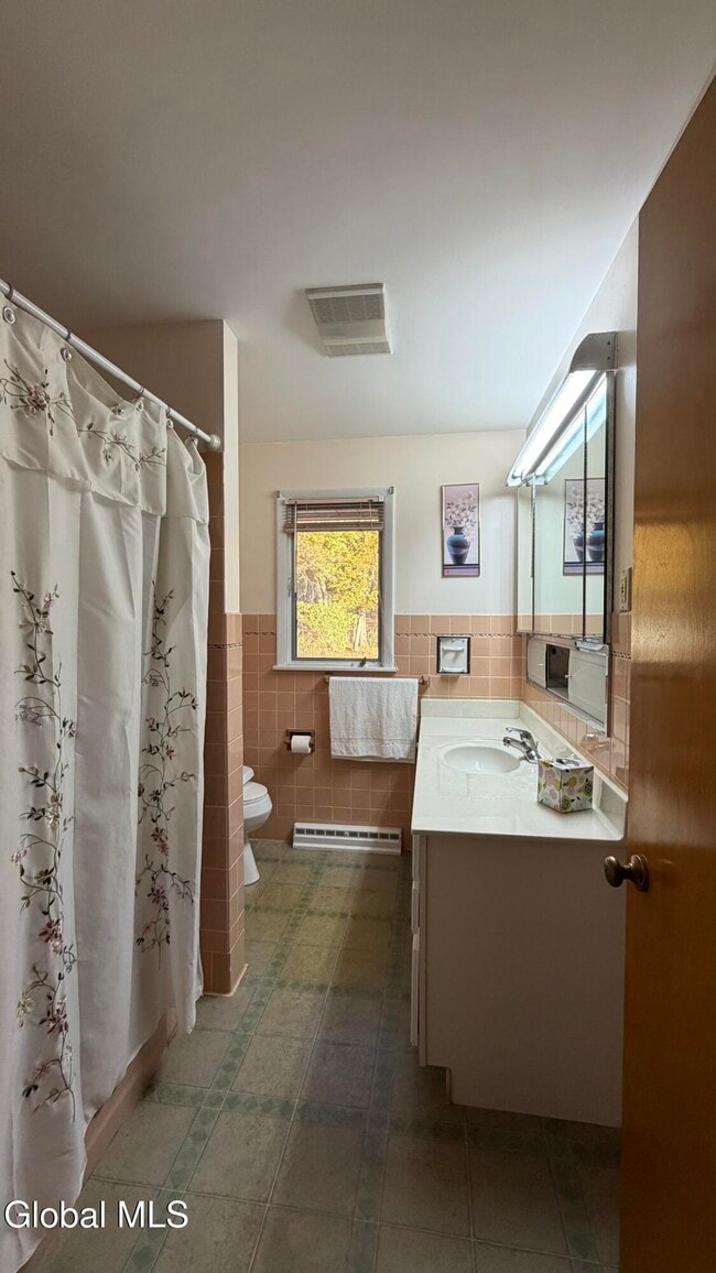 Building Photo - 275 Bloomingrove Dr