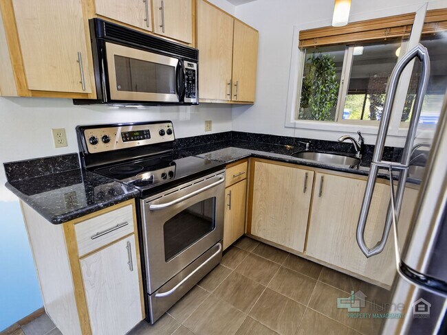 Building Photo - 1 Bedroom Condo Near OHSU + Parking