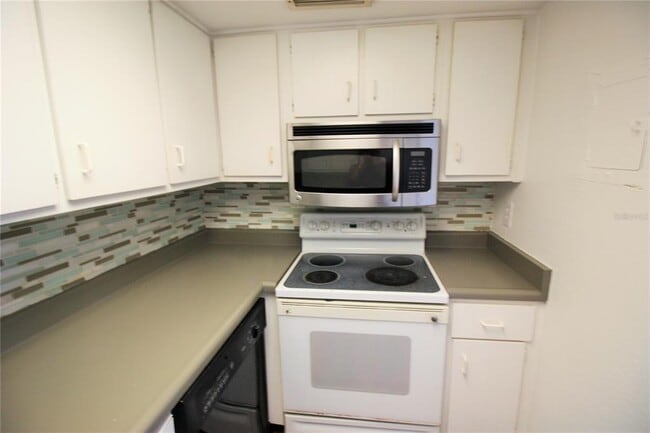 Building Photo - 555 Flemming Way