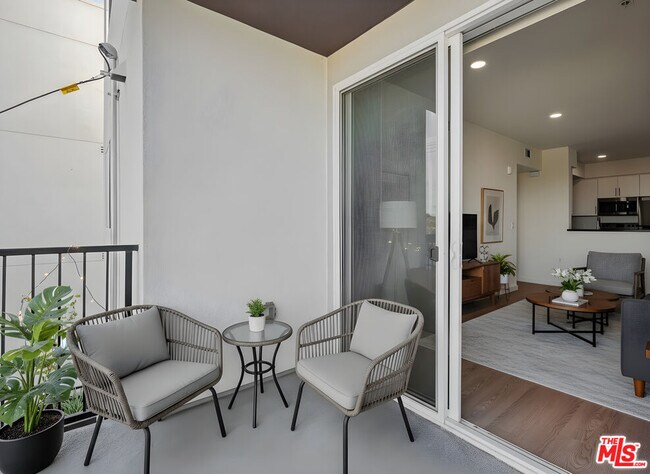 Building Photo - 3518 Chesapeake Ave