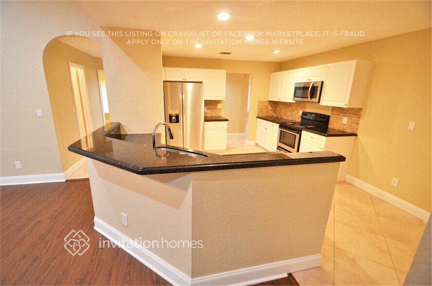 Building Photo - 3261 NW 108th Dr