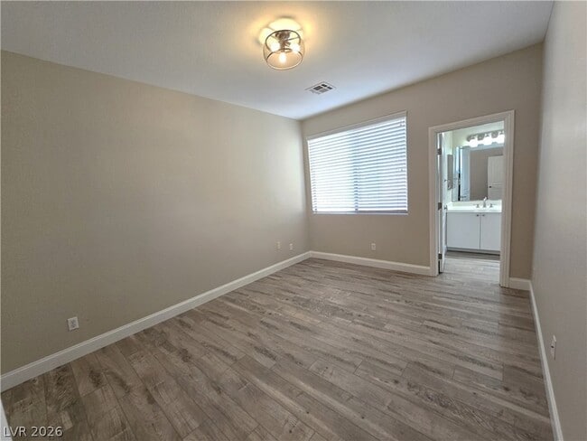 Building Photo - 927 Via Canale Dr