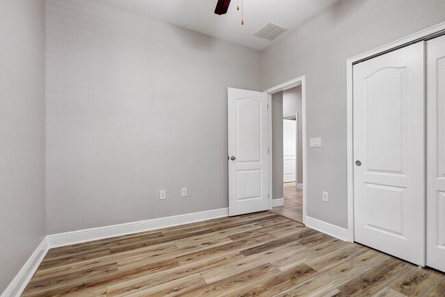 Building Photo - Experience Resort Living in Grand Hampton!