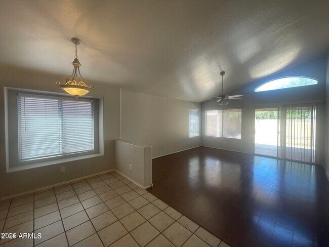 Building Photo - 2230 E Menadota Dr