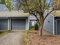 Building Photo - Spacious 2-Story Condo in a Quiet, Well-Located Community!
