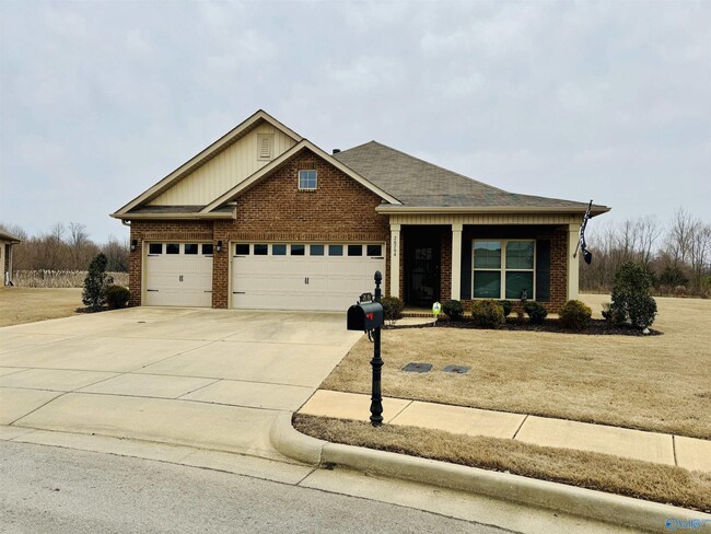 Primary Photo - 26764 Mill Creek Dr