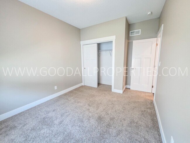 Building Photo - 16656 Wilden Dr