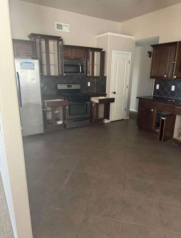 Building Photo - 14263 Hacienda Rock Dr