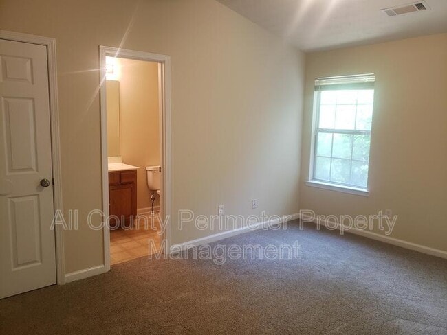 Building Photo - 2954 Vining Ridge Ln