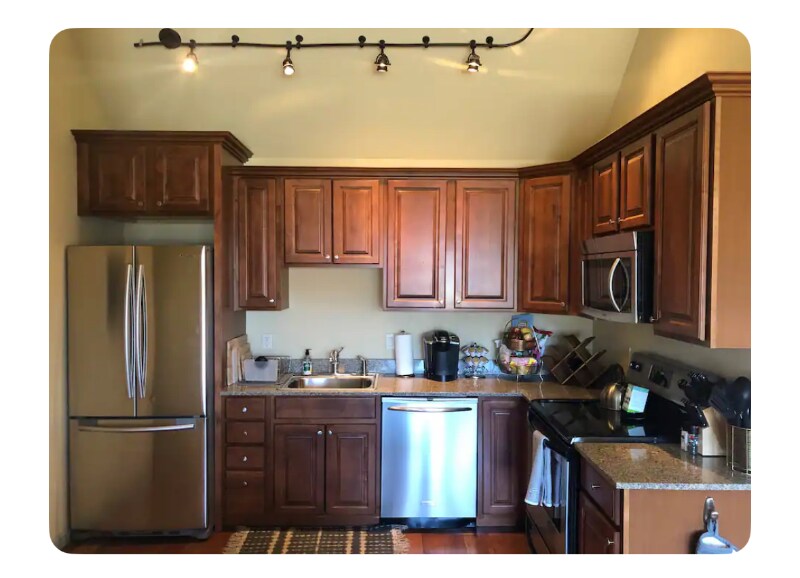 Building Photo - 107 Valley Ct