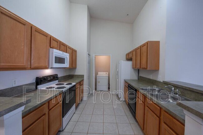 Building Photo - 9505 Armelle Way