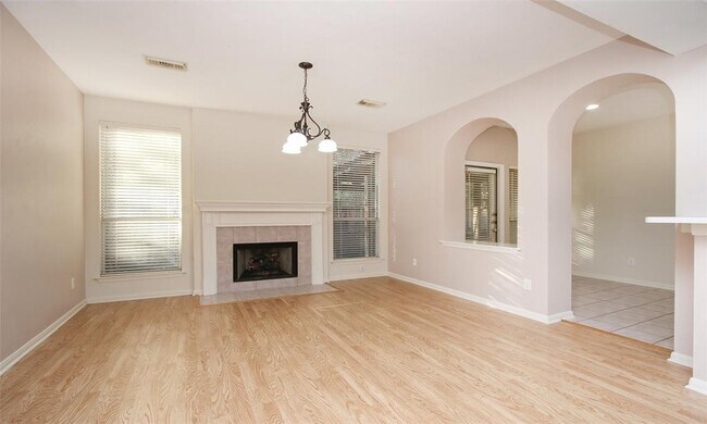 Building Photo - 130 N Magnolia Pond Pl