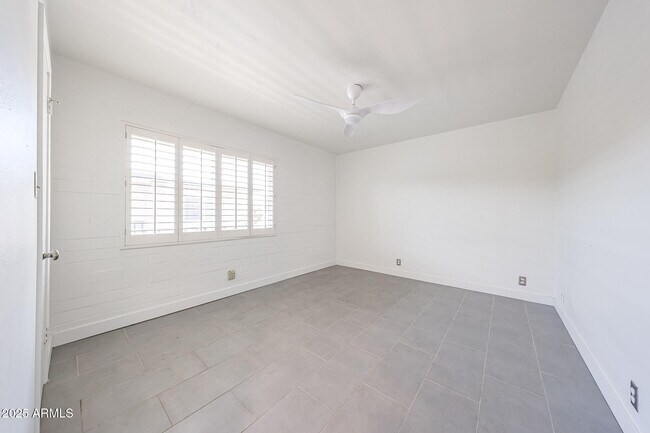 Building Photo - 6544 N 12th St