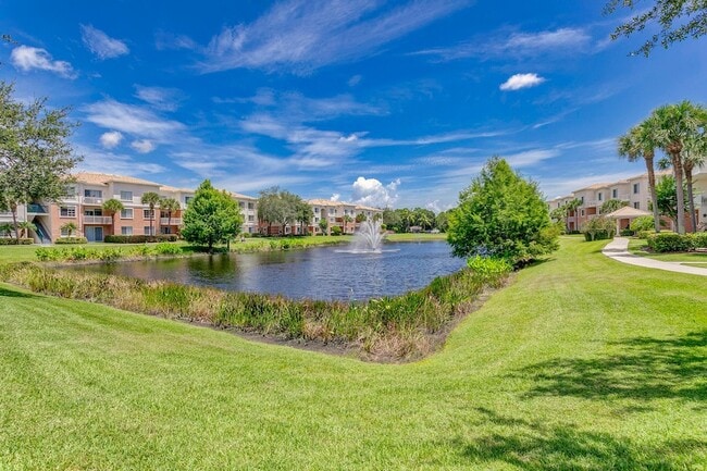Building Photo - 9303 Myrtlewood Cir W