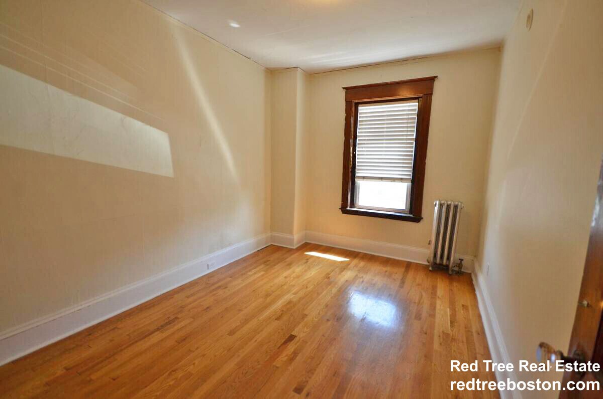 Building Photo - 134 Englewood Ave