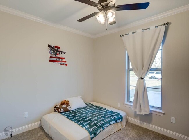 Building Photo - 302 Elbow Slough