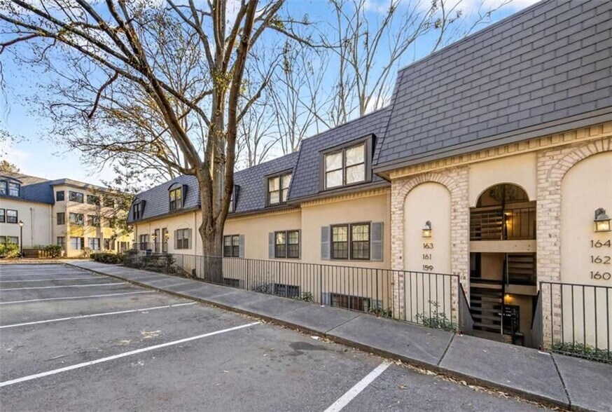 Building Photo - 159 Elysian Way NW