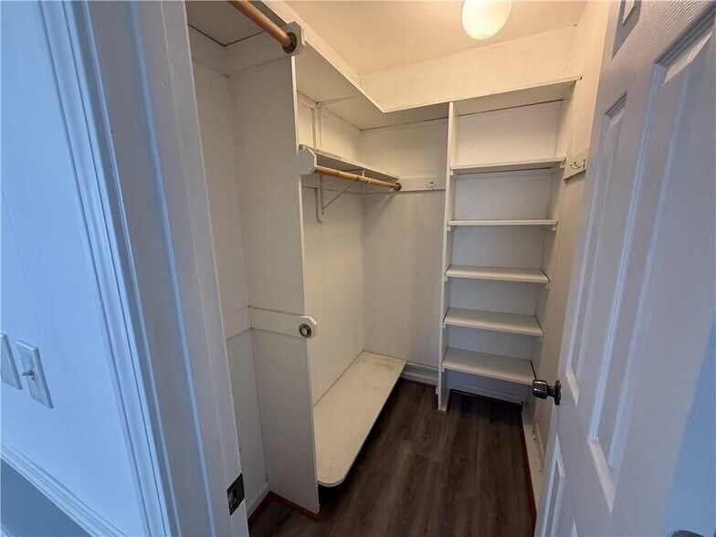 Building Photo - 3815 Samia Ct