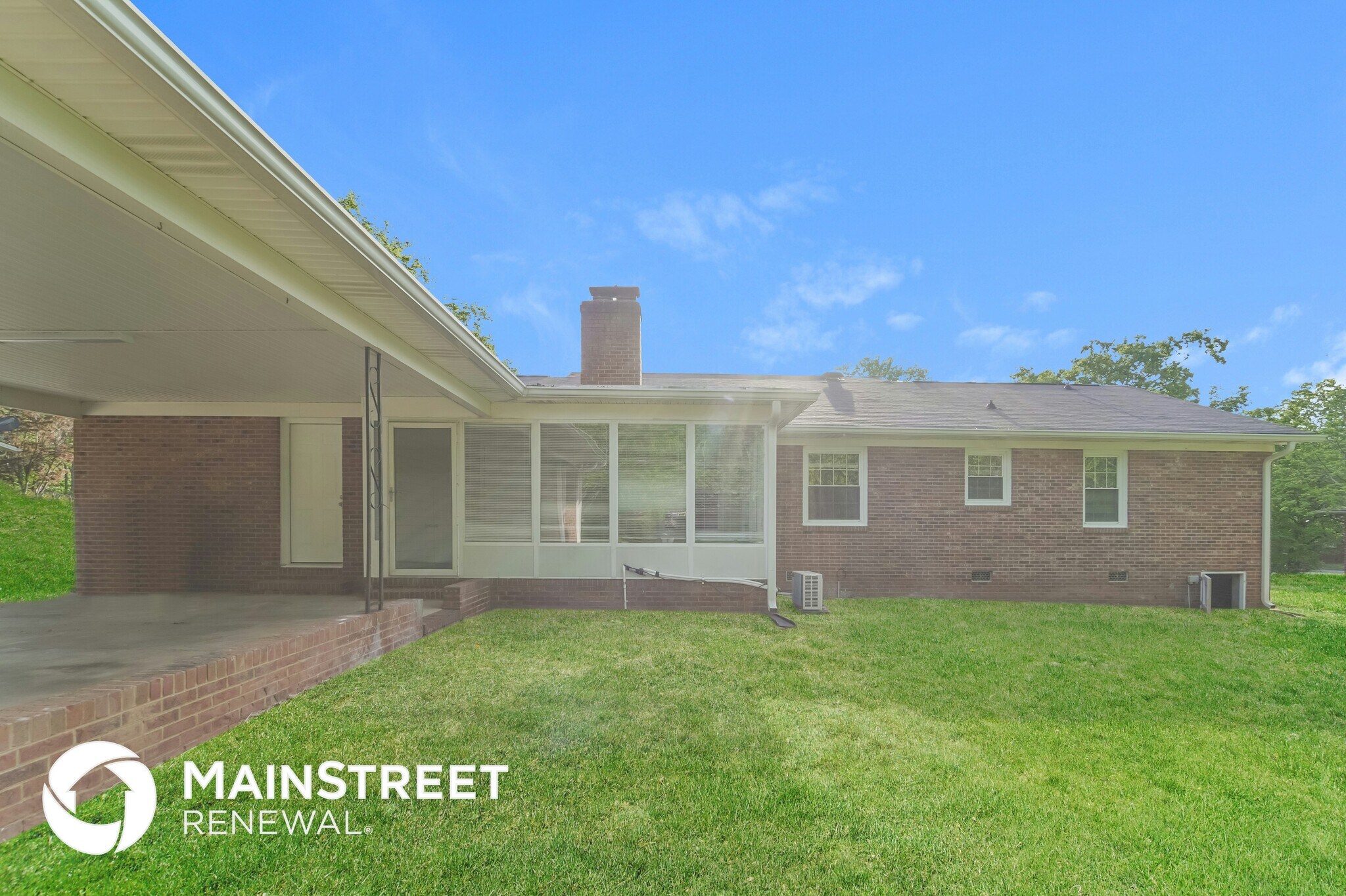 Building Photo - 5815 Mallard Dr S