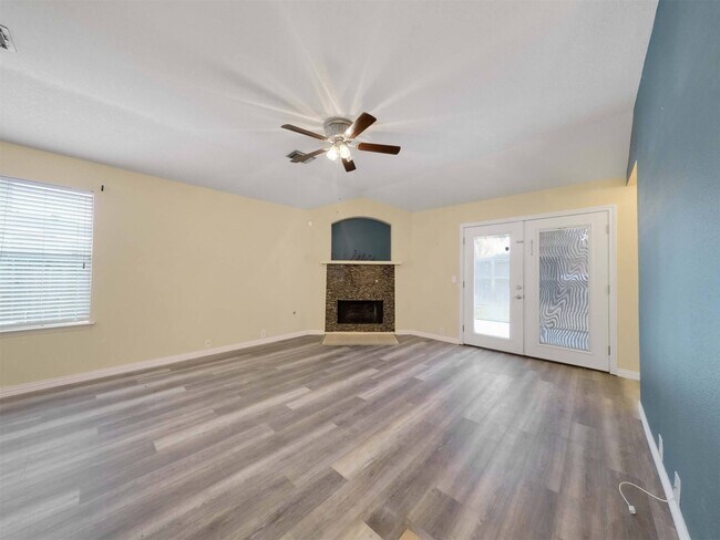 Building Photo - 4927 Deep Glen Ln