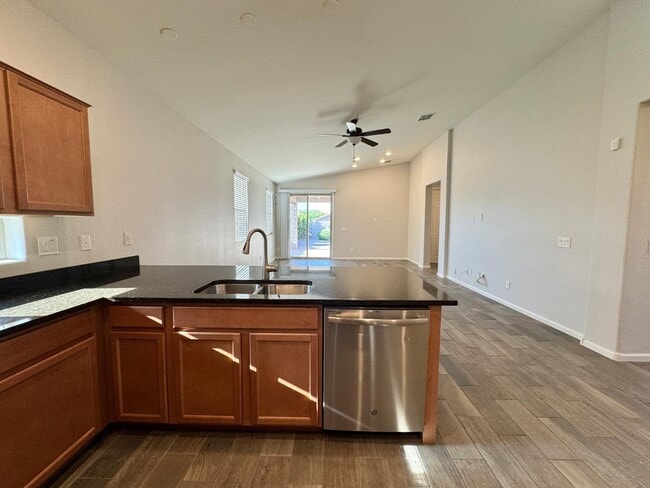 Building Photo - 2308 E Dust Devil Dr