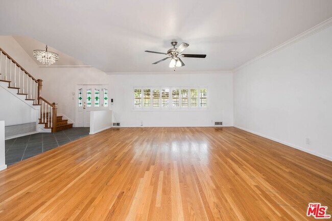 Building Photo - 4309 Gentry Ave