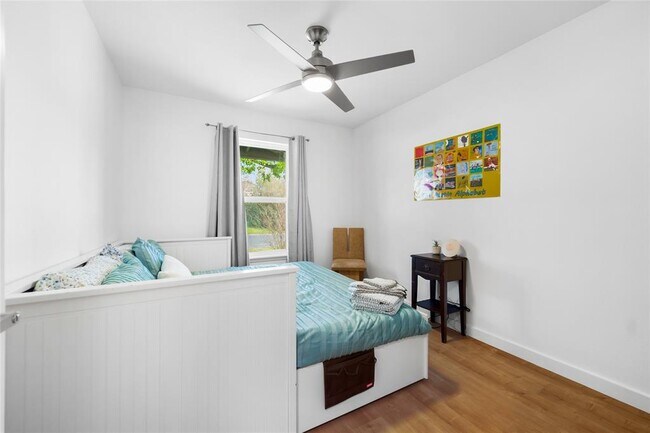 Building Photo - 4814 Broadhill Dr