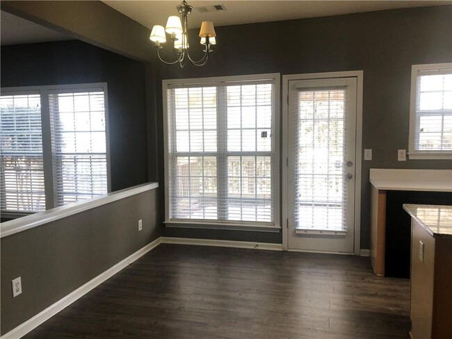 Building Photo - 5871 Haterleigh Dr
