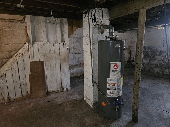 Building Photo - Owner Finance – NO Credit Check! 3 Bed Home – Move In Fast!