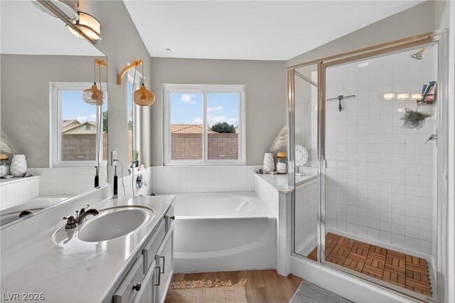 Building Photo - 1056 Kennebunk Cir