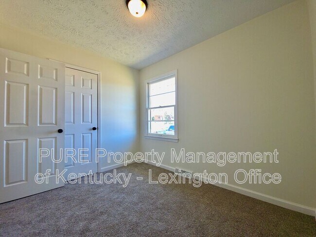 Building Photo - 3728 Crosby Dr