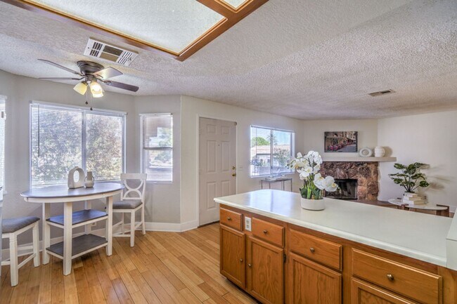 Building Photo - 7961 Lions Rock Way