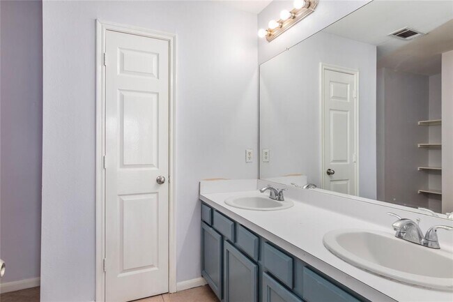 Building Photo - 6427 Waldron Dr