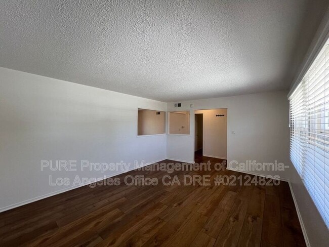 Building Photo - 19327 Reinhart Ave
