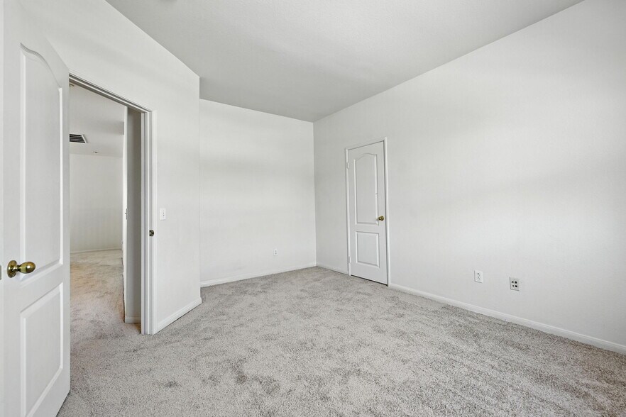 Building Photo - 4708 Driftwood Way