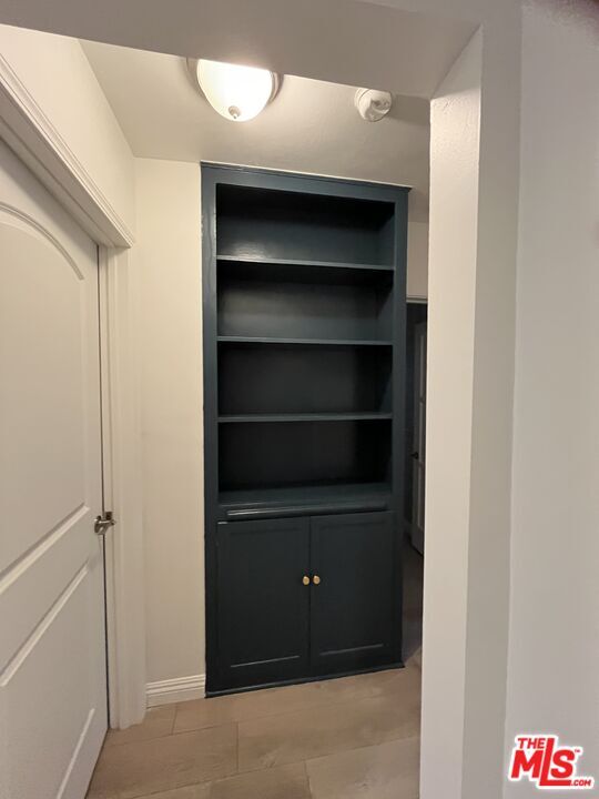 Building Photo - 3800 W Legion Ln