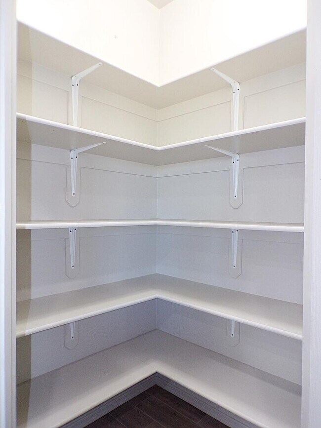 Building Photo - 6263 Saddlehorn Cir