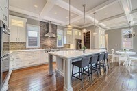 Building Photo - 510 High St