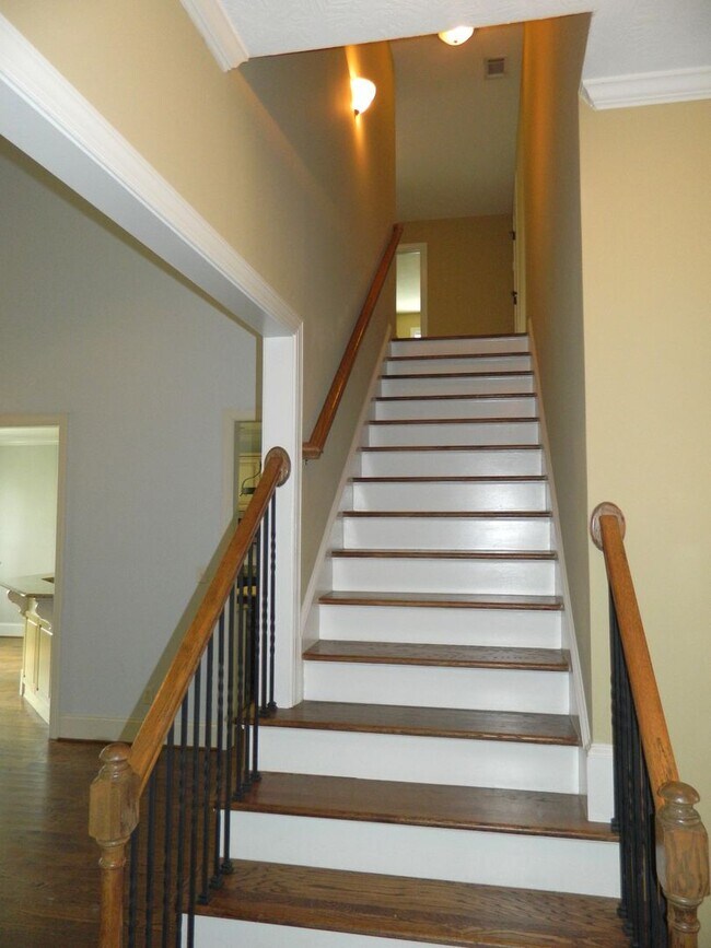Building Photo - 4108 Dewaal St