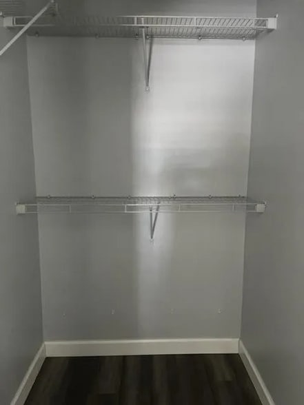 Building Photo - 1901 SW 14th Ave