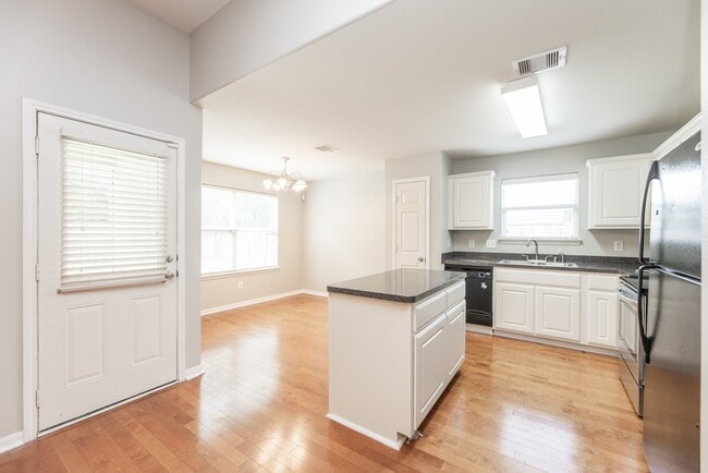 Building Photo - 3910 Enclave Mist Ln
