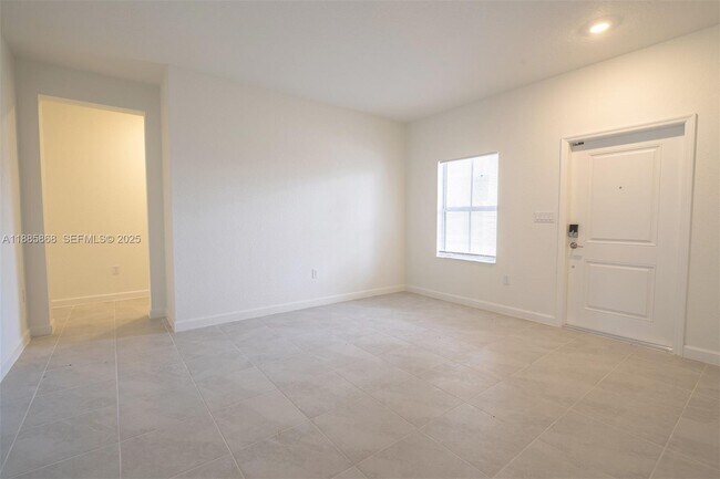 Building Photo - 2972 SE 23rd Ave